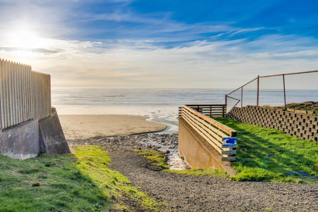 Villa Sea Breeze Lincoln City Esterno foto